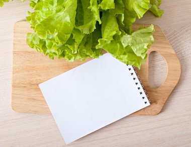 Eski kağıt ve kağıt menü mutfak için ahşap mutfak eşyaları