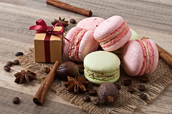 Makarons ve baharatlar