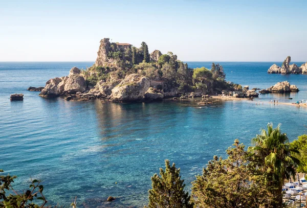 Panoramic view of Isola Bella (Beautiful island): small island n — Stock Photo, Image