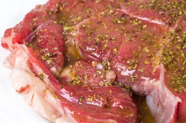 Ham marine edilmiş Dana