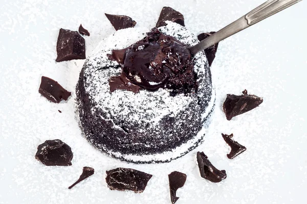 Pastel de chocolate con un corazón suave —  Fotos de Stock