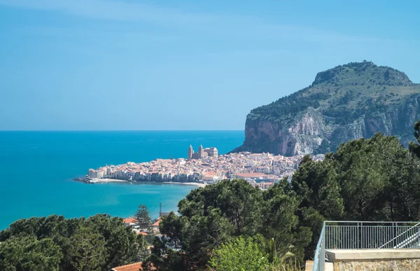 Vue sur Cefalu, Sicile — Photo