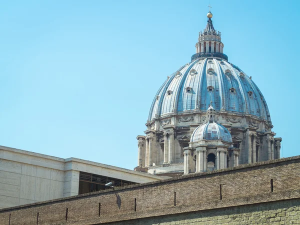 St. peters koepel in Vaticaan, rome — Stockfoto
