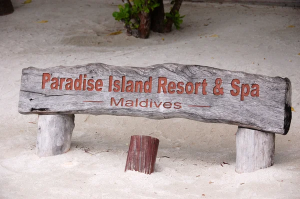Paradise Island Resort kereste isim levhası — Stok fotoğraf