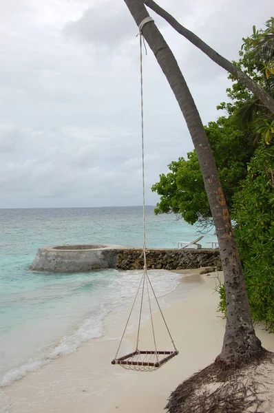 Hammock pe frânghie pe plaja oceanului — Fotografie, imagine de stoc