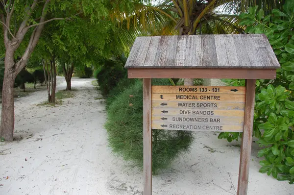 Timber direction signs at Bandos Island Maldives — Stock Photo, Image