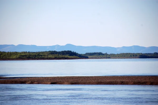 Kust van de rivier Kolyma — Stockfoto