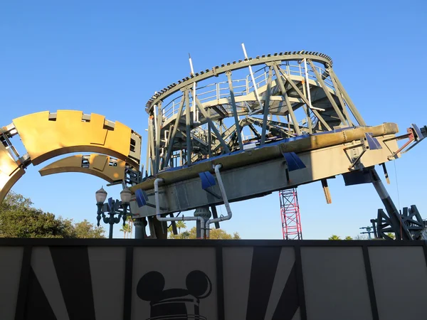 Sorcerer's Hat being removed from Disney's Hollywood Studios — Stock Photo, Image