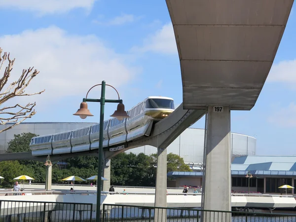 Hoge snelheid monorail trein close-up — Stockfoto