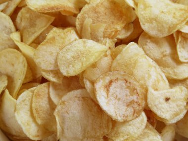 Patates cipsi.