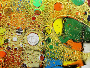 Su kabarcıkları zeytinyağı yakın çekim