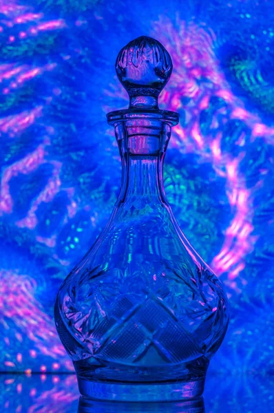 Decantador de cristal brilhante — Fotografia de Stock