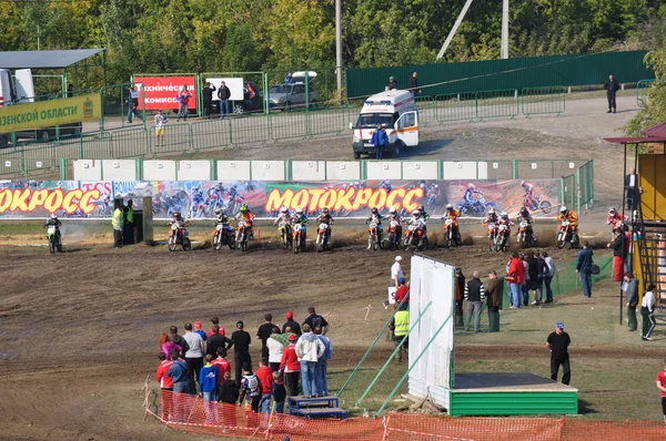 Campeonato de Rusia de Motocross entre motocicletas y vehículos todo terreno —  Fotos de Stock