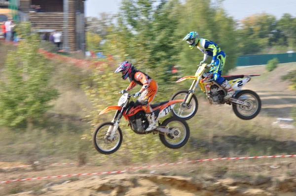 Campeonato Russo de Motocross entre motocicletas e ATVs — Fotografia de Stock