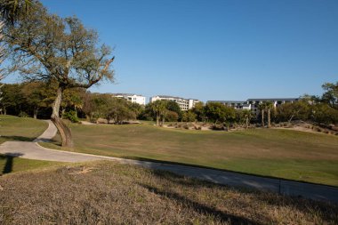 Wild Dunes Resort, Güney Carolina, ABD - 5 Nisan 2021. Golf sahası, Wild Dunes Resort, Palms Adası, Güney Carolina.