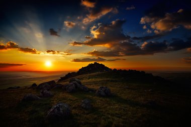 Günbatımı güneş doğarken - Pricopane, Dobrogea, Romanya manzara