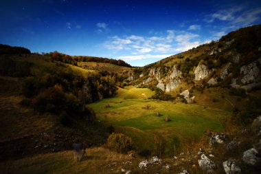 Gece dağ manzarası