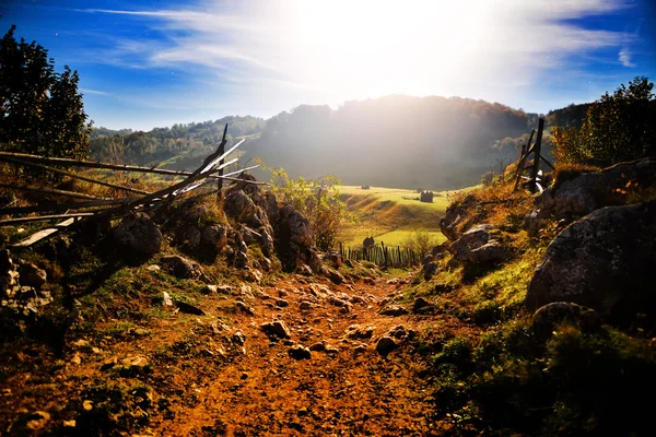 Bergslandskap i höst - Fundatura Ponorului, Rumänien — Stockfoto