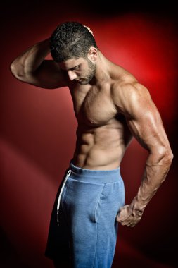 atletik genç adam portre Studio