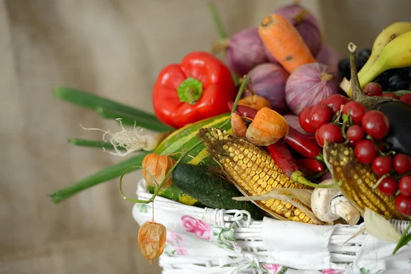 Fresh fruits and vegetables — Stock Photo, Image