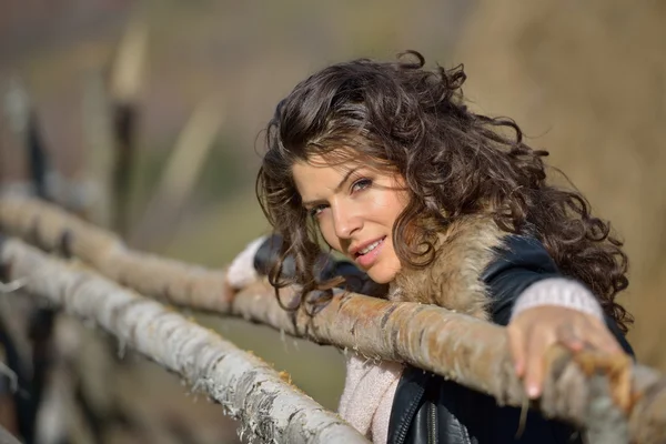 Portrait of young woman — Stock Photo, Image