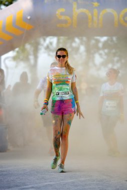 Mamaia insanlara çalışma 2015 renk