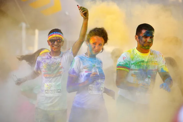 Personas en Mamaia color run 2015 — Foto de Stock