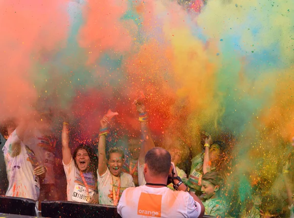 Personas en Mamaia color run 2015 — Foto de Stock