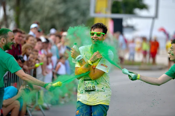 Lidé v Mamaia barva běh 2014 — Stock fotografie