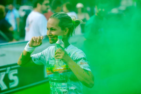 Personas en Mamaia color run 2014 — Foto de Stock