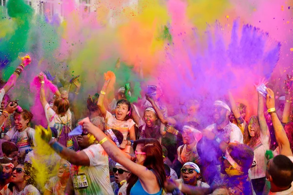 Pessoas na Mamaia color run 2014 — Fotografia de Stock