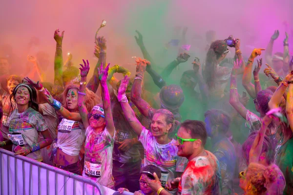 Pessoas na Mamaia color run 2014 — Fotografia de Stock