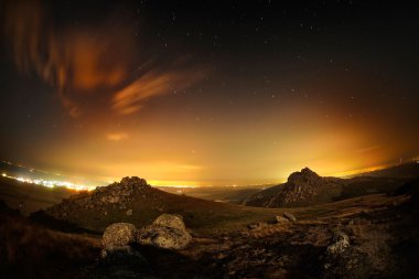 dağ manzarası gece Dobrogea, Romanya