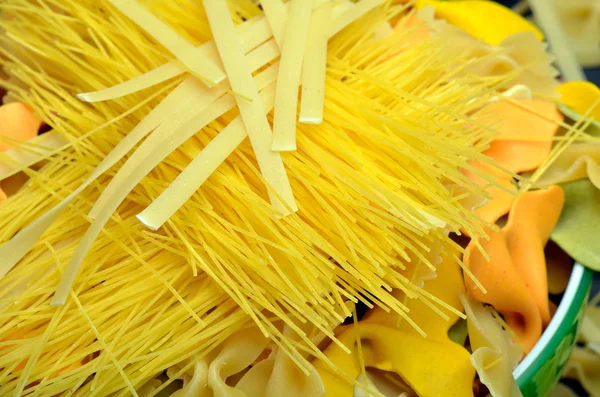 Various uncooked pasta — Stock Photo, Image