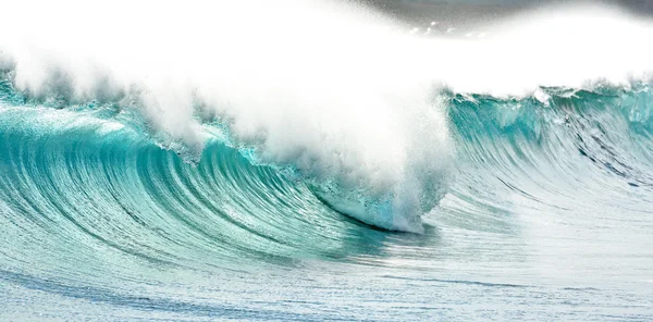 Big wave breaking - summer background — Stock Photo, Image