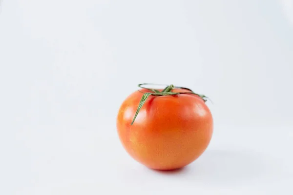 Tomate Isolado Sobre Fundo Branco Tomate Close — Fotografia de Stock