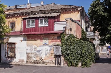 ODESSA, UKRAINE - JULE 2019: Odessa 'nın mimarisi ve sokakları