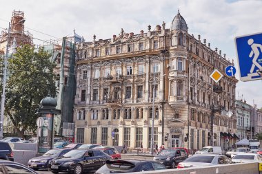 ODESSA, UKRAINE - JULE 2019: Odessa 'nın mimarisi ve sokakları