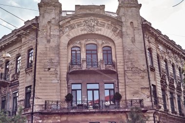 ODESSA, UKRAINE - JULE 2019: Odessa 'nın mimarisi ve sokakları