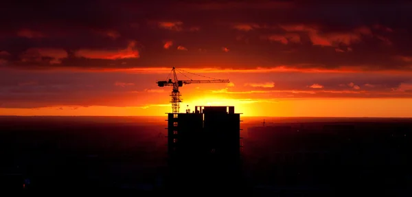 在日落的摩天大楼 — 图库照片