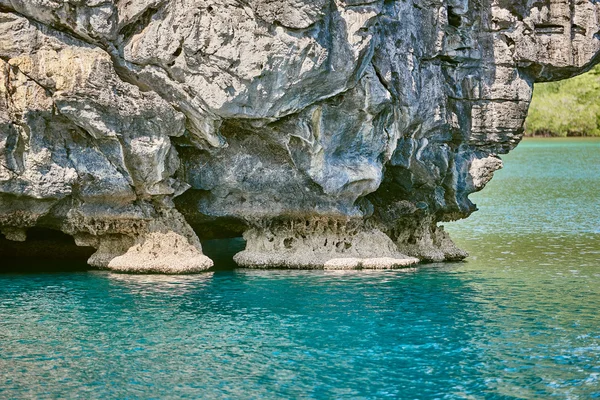 Isla Cadlao rocas Palawan Filipinas —  Fotos de Stock