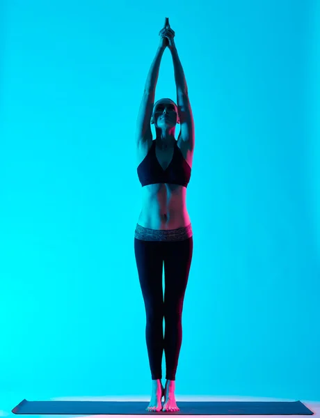 Donna yoga esercizi Tadasana montagna posa — Foto Stock