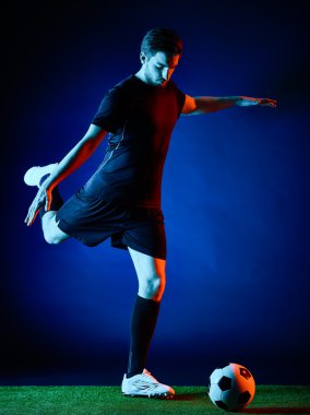 Futbolcu adam izole