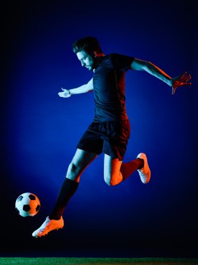 Futbolcu adam izole