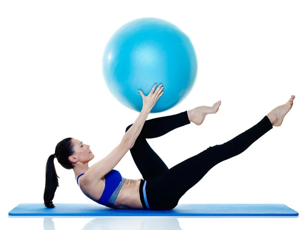 Žena fitness, pilates předvést úkony izolované — Stock fotografie