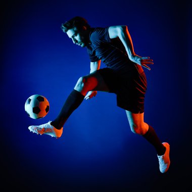 Futbolcu adam izole