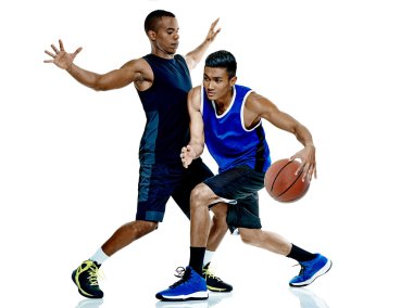 Basketbol oyuncu erkekler göl kenarında