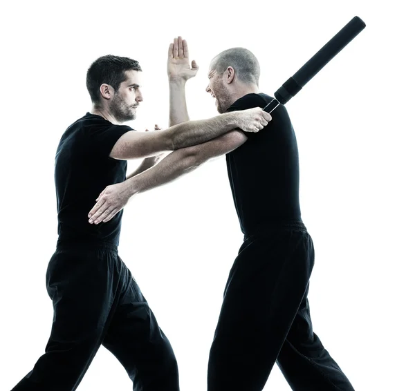 Mannen krav maga strijders vechten geïsoleerde — Stockfoto