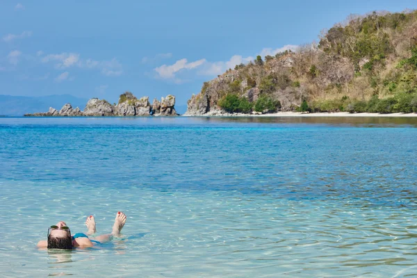 Toeristische zonnebaden zwemmen Palawan Filipijnen Stockafbeelding