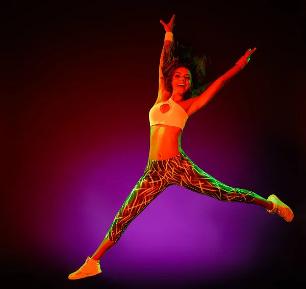 Fitness egzersizleri izole kadın dansçı — Stok fotoğraf